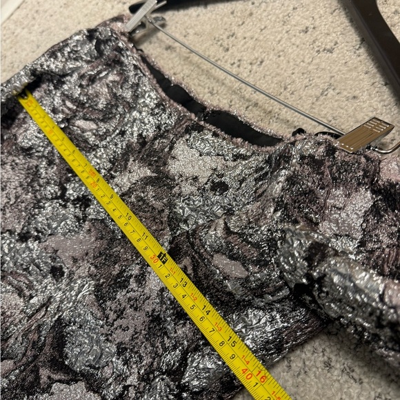 Theia size 8 metallic floral great condition puff sleeved dress - Picture 10 of 13